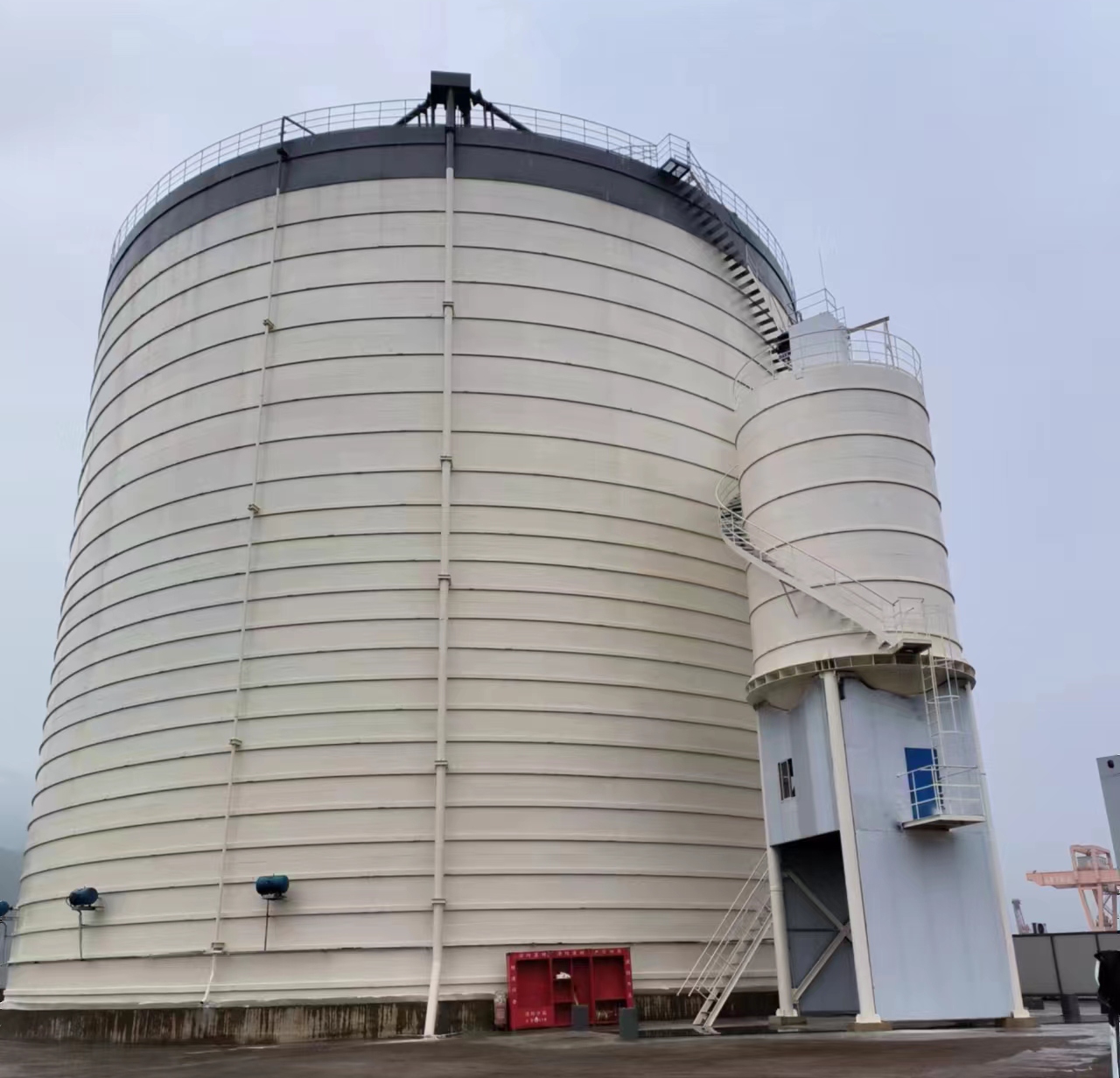 陈场镇10万吨水泥钢板库